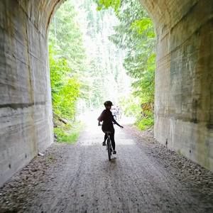 Meet your Posher, Leslie